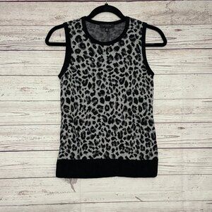 Ann Taylor Snow Leopard Sweater Vest Petite Medium